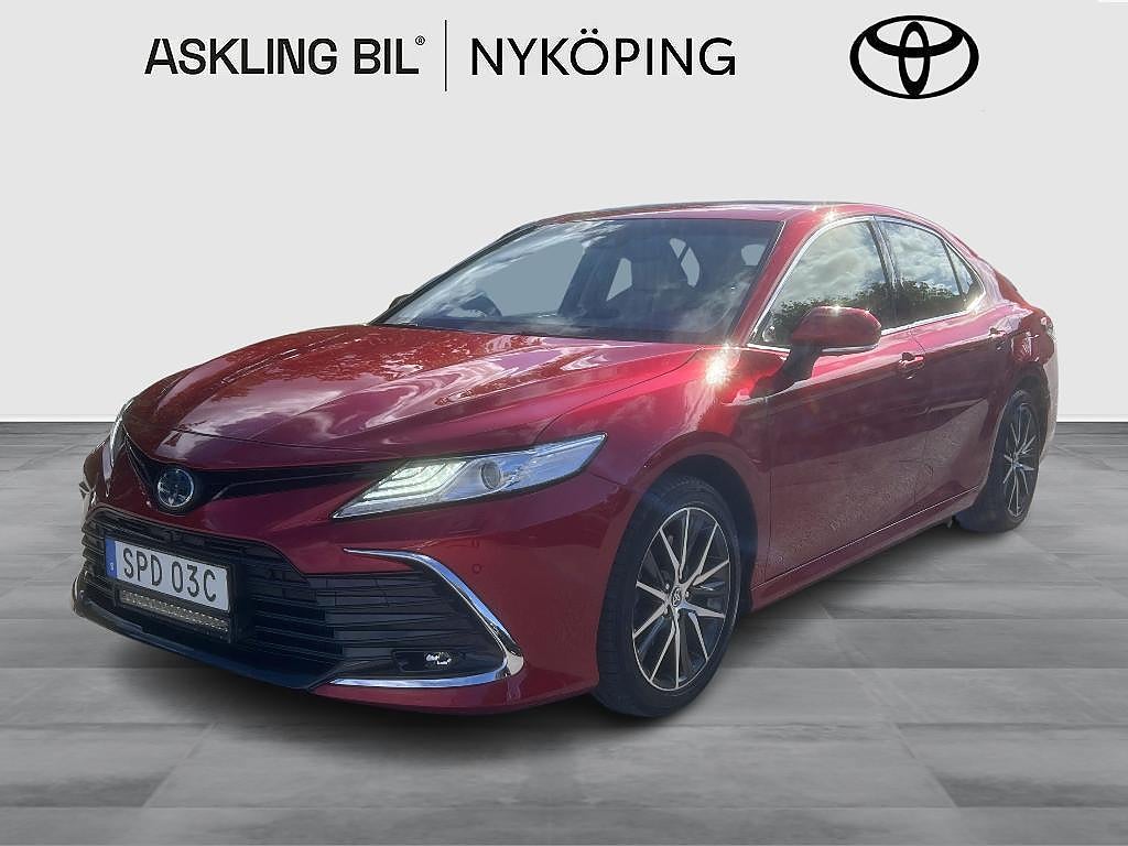 Toyota Camry 2023 - bild 1 av 12