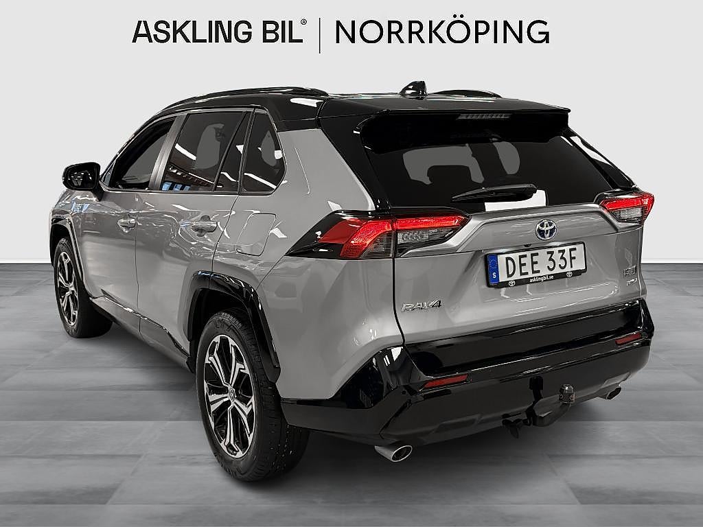 Toyota RAV4 2021 - miniatyr 2