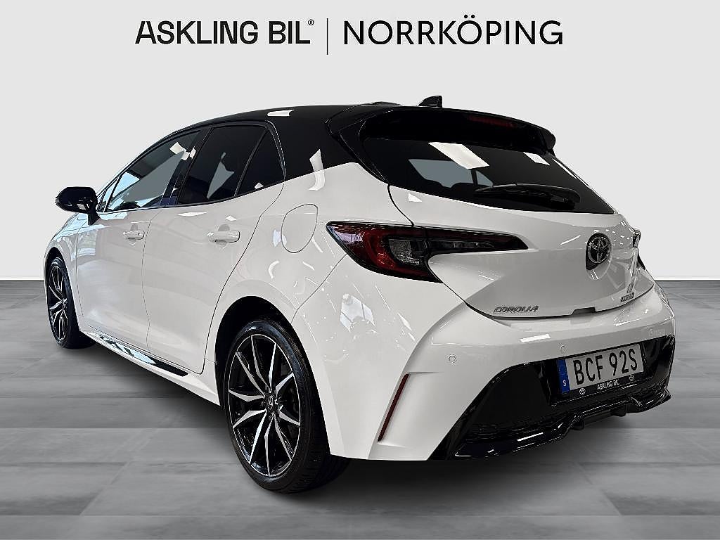 Toyota Corolla 2023 - miniatyr 2