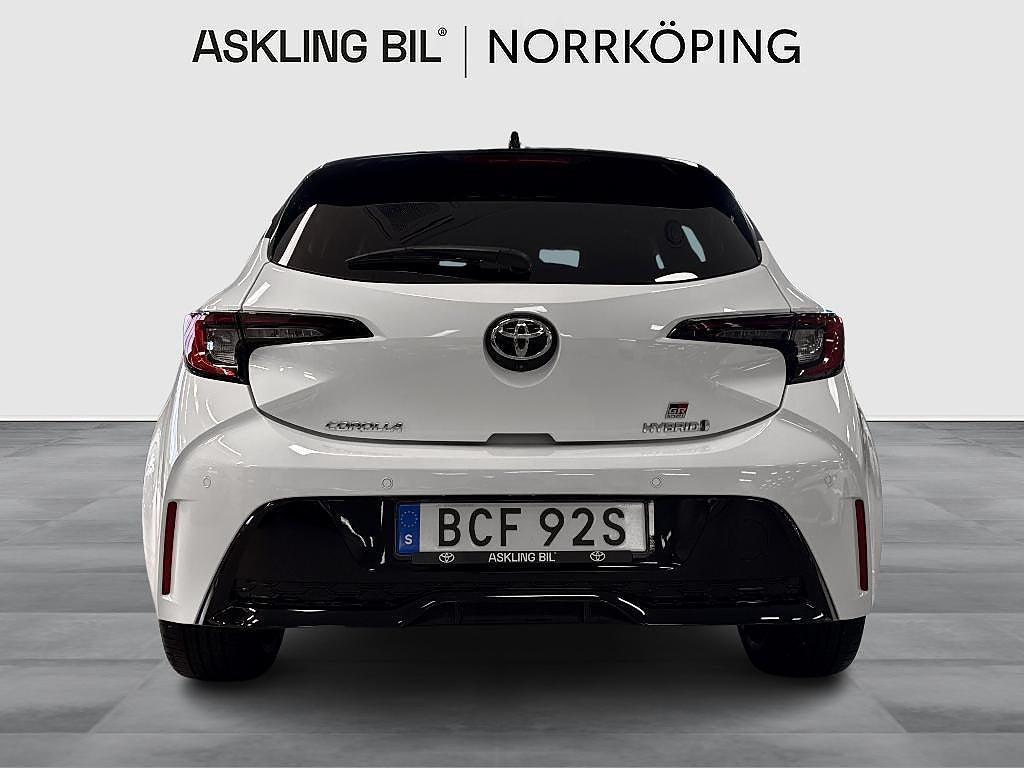 Toyota Corolla 2023 - miniatyr 4