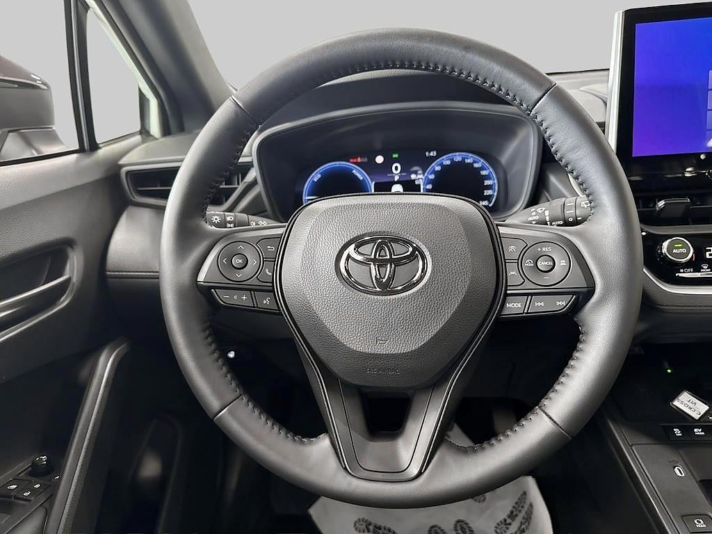 Toyota Corolla Cross 2025 - miniatyr 10