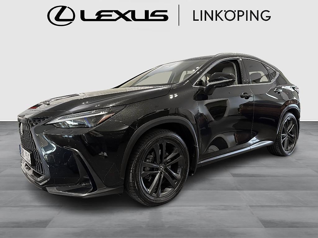 Lexus NX 2025 - bild 1 av 15