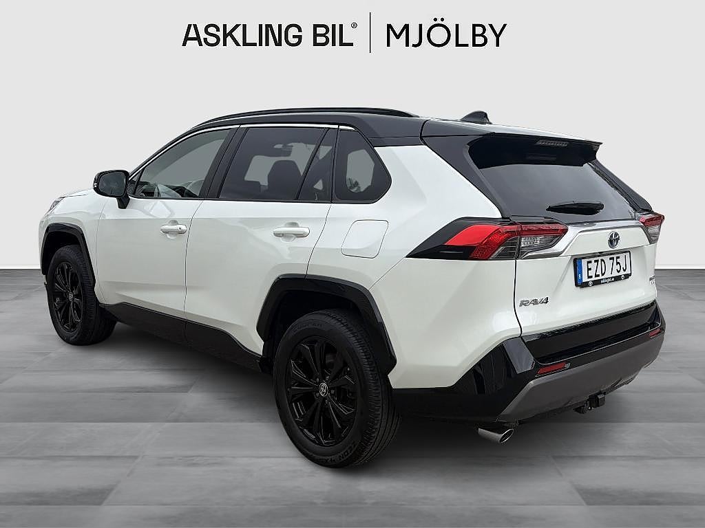 Toyota RAV4 2022 - miniatyr 3