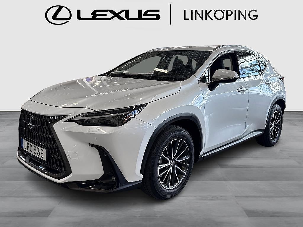 Lexus NX 2024 - bild 1 av 15
