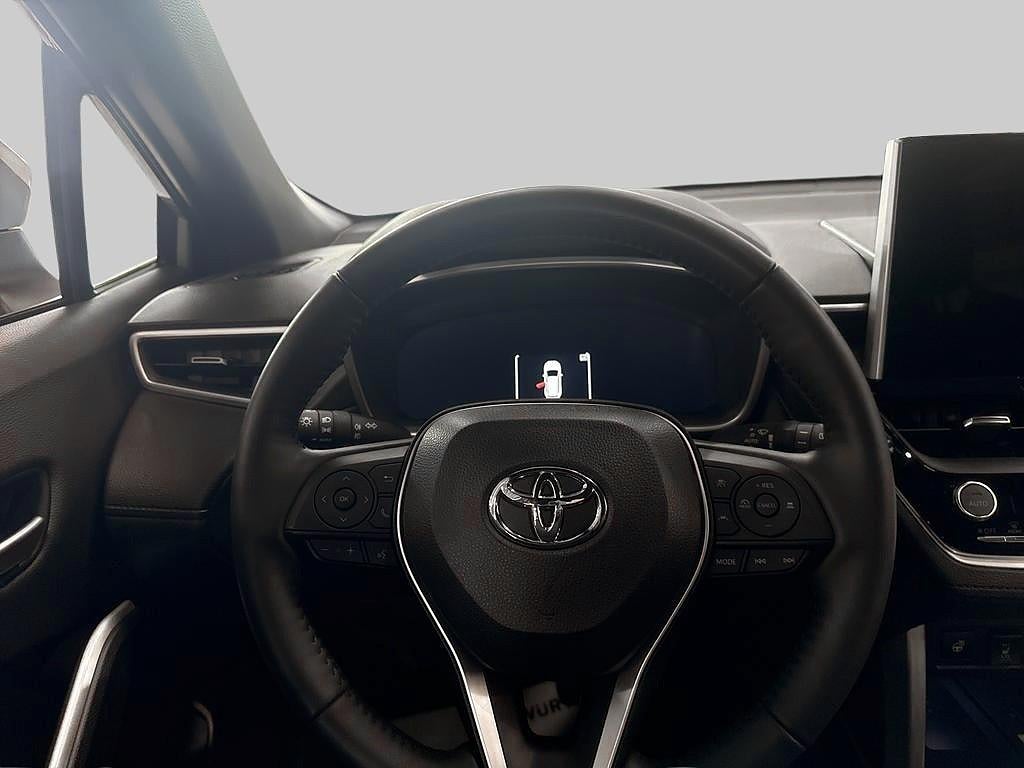 Toyota Corolla Cross 2024 - miniatyr 9