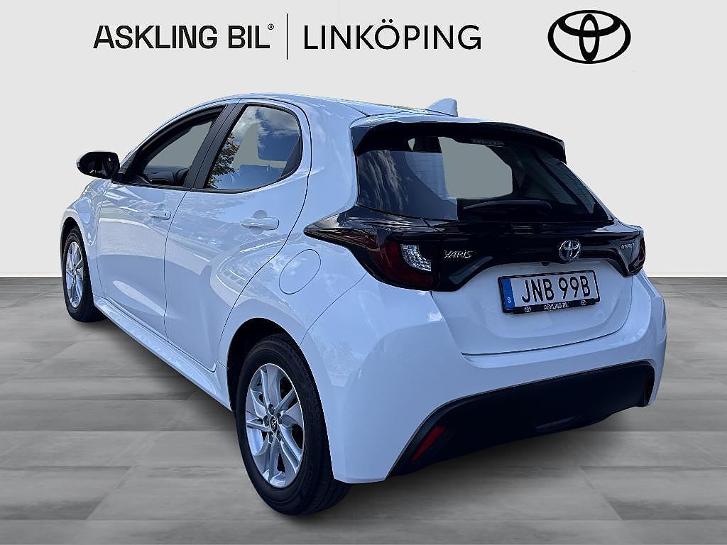 Toyota Yaris 2023 - miniatyr 3