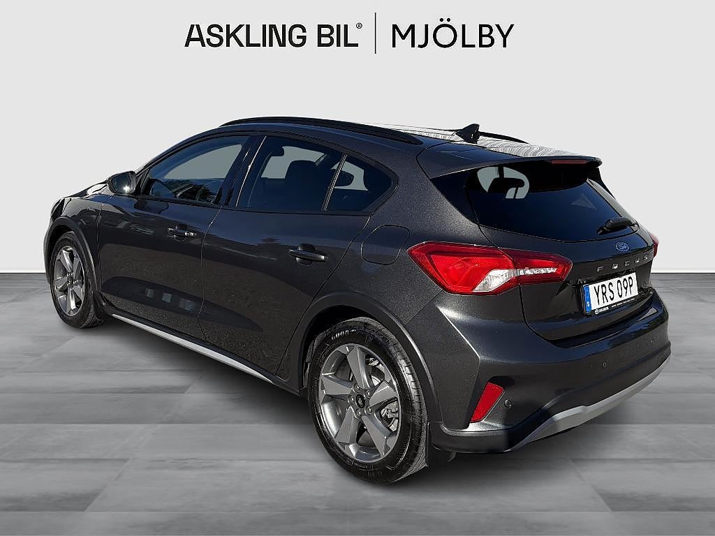 Ford Focus 2021 - miniatyr 2