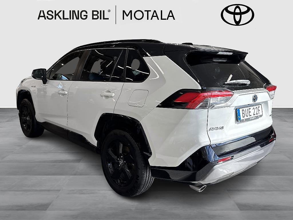Toyota RAV4 2019 - miniatyr 3