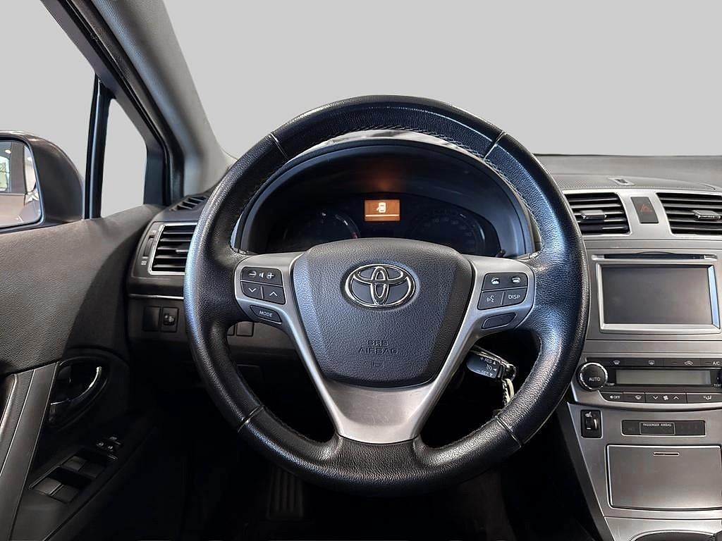 Toyota Avensis 2015 - miniatyr 9