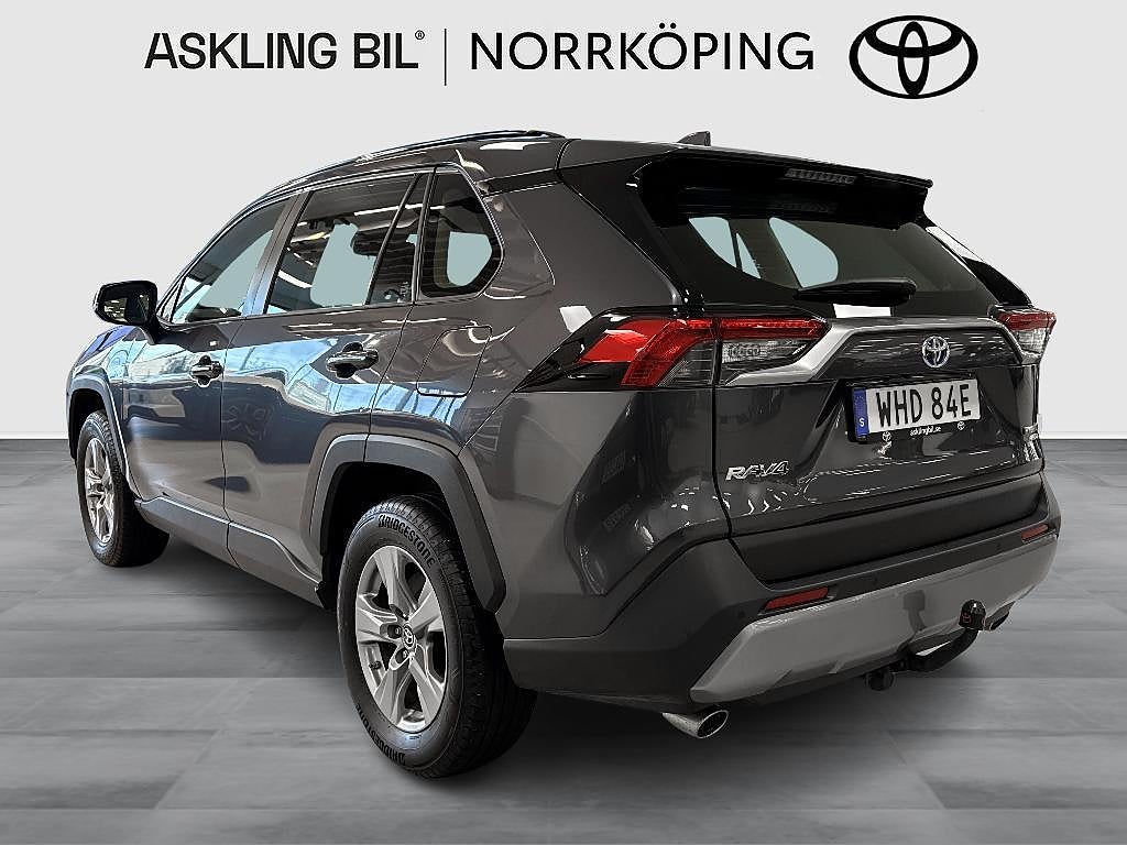 Toyota RAV4 2022 - miniatyr 3