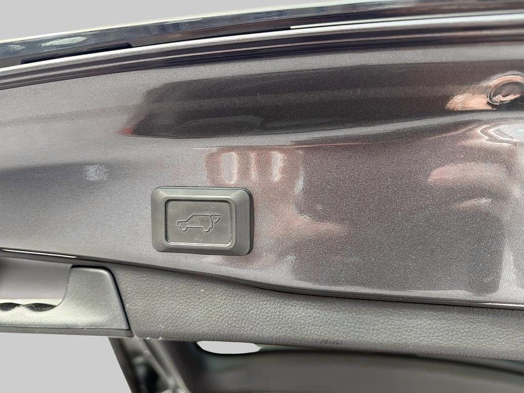 Toyota RAV4 2021 - miniatyr 12