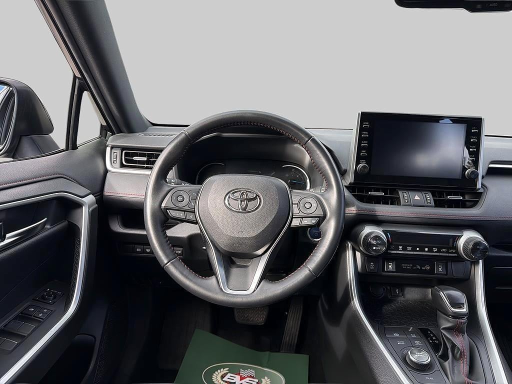 Toyota RAV4 2021 - miniatyr 10