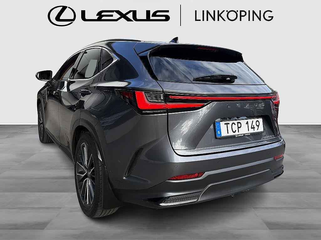 Lexus NX450H+ 2023 - miniatyr 2