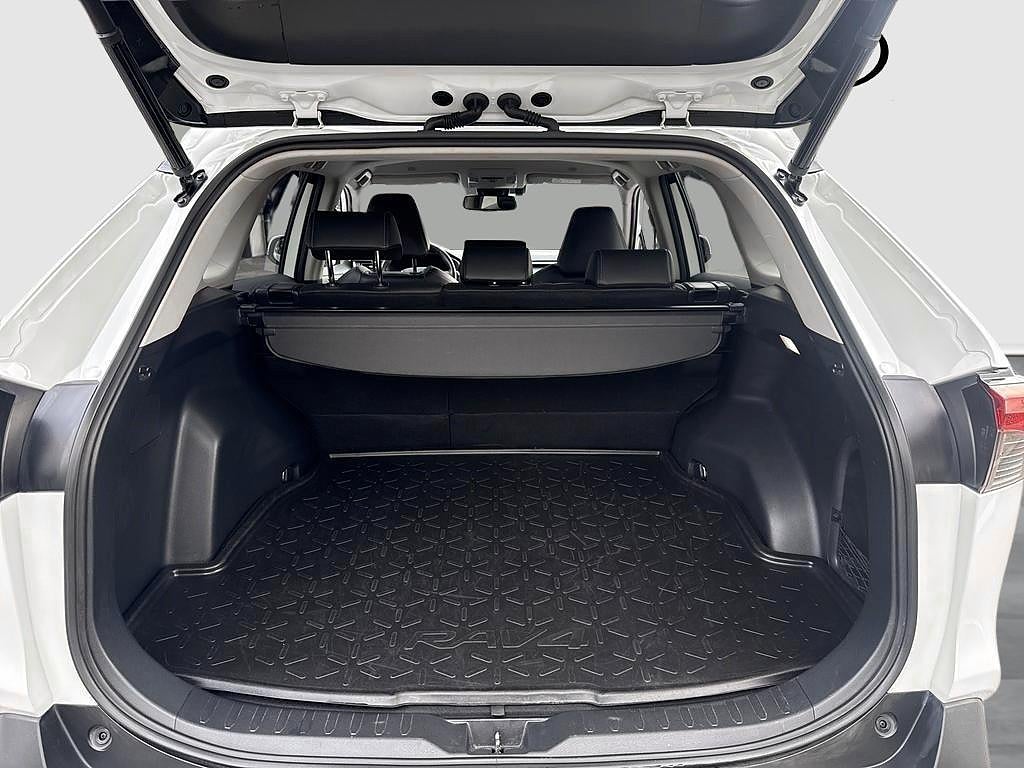 Toyota RAV4 2023 - miniatyr 11