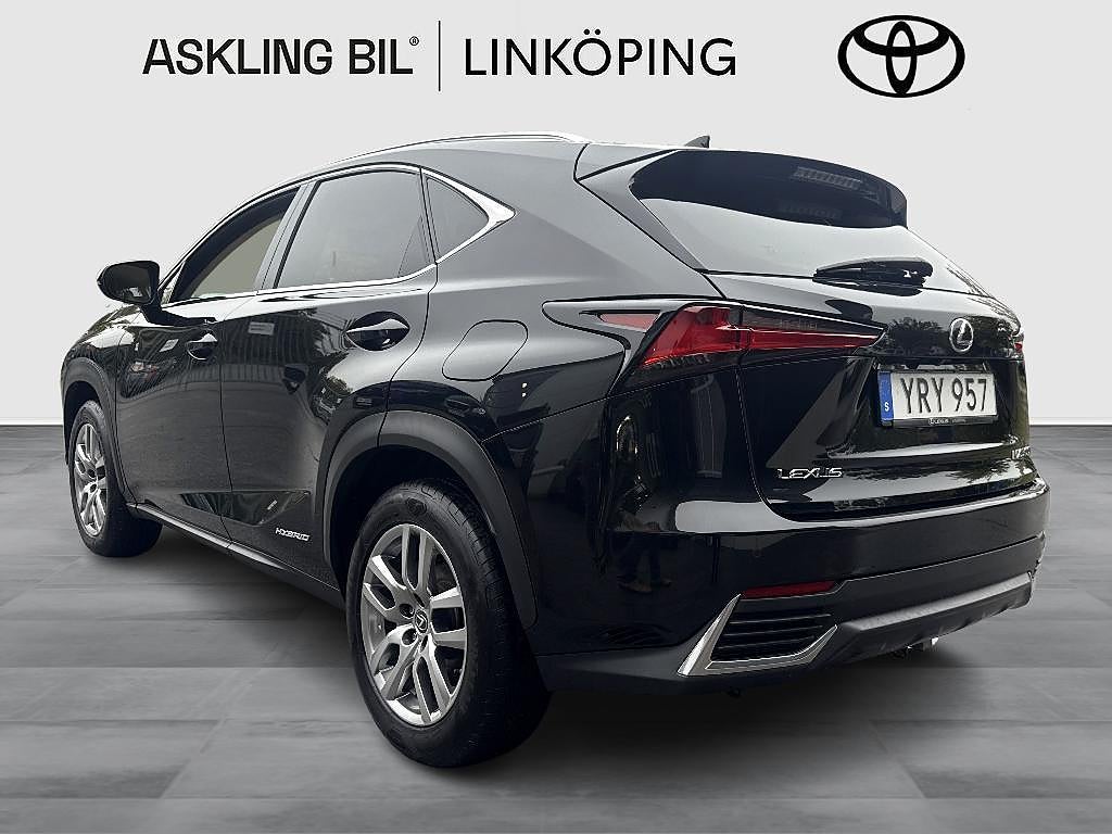 Lexus NX 2018 - miniatyr 3