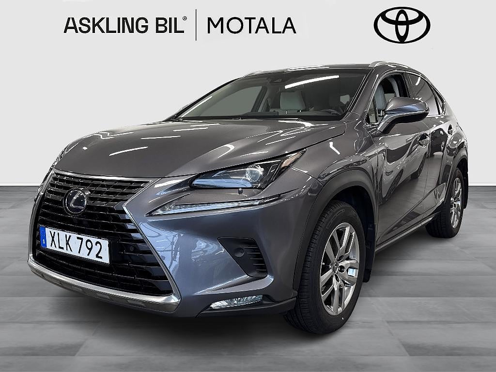 Lexus NX 2018 - bild 1 av 11