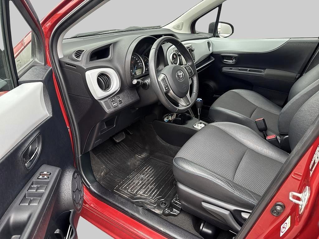 Toyota Yaris 2012 - miniatyr 6