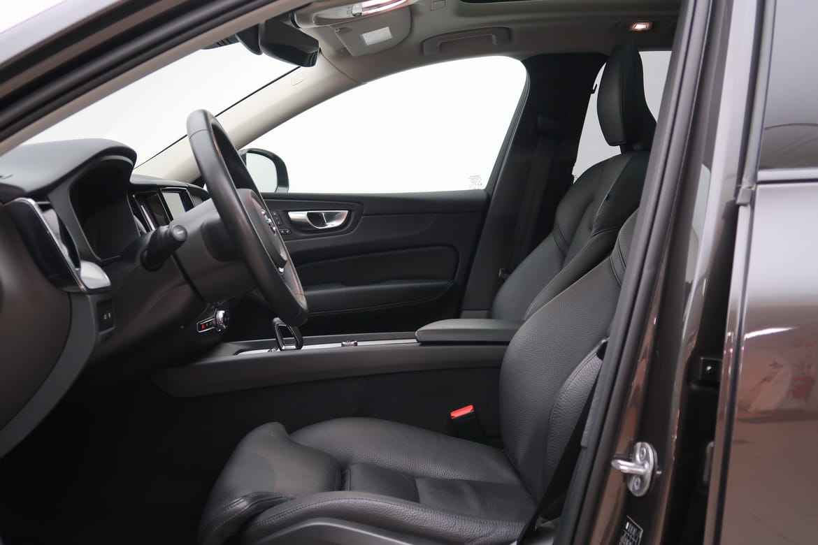 Volvo XC60 2024 - miniatyr 4