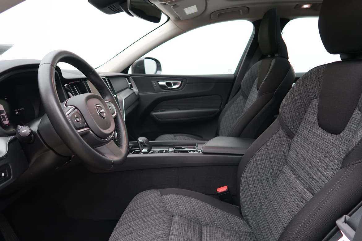 Volvo XC60 2025 - miniatyr 4