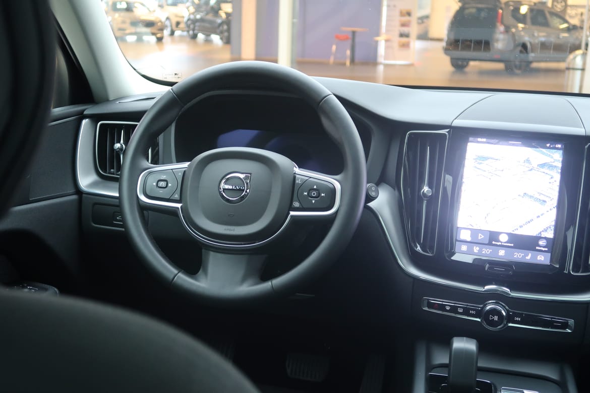 Volvo XC60 2025 - miniatyr 7