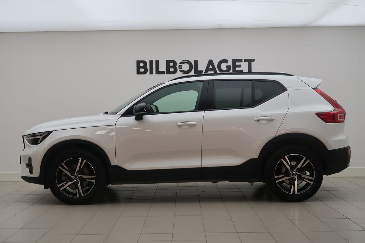 Volvo XC40 2025 - miniatyr 2