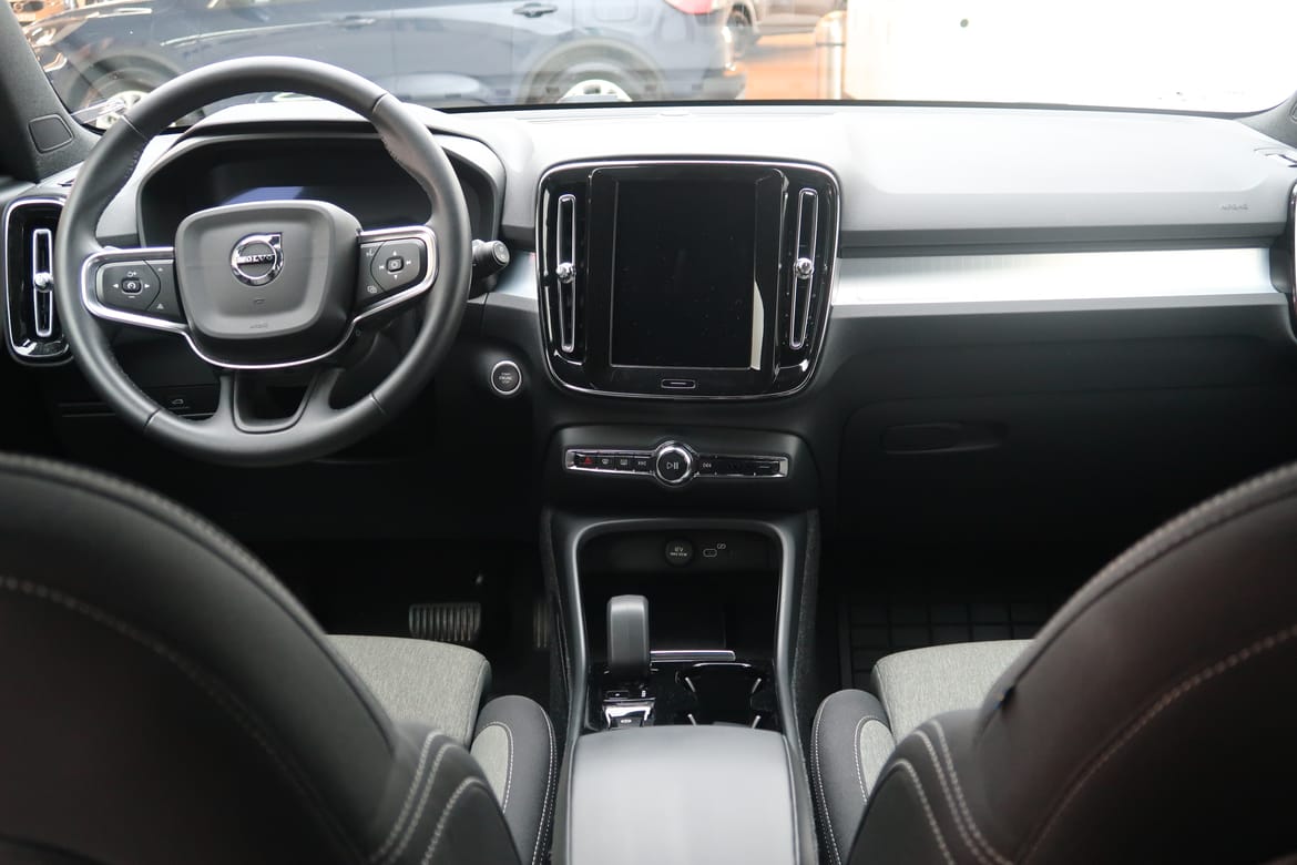 Volvo XC40 2025 - miniatyr 6