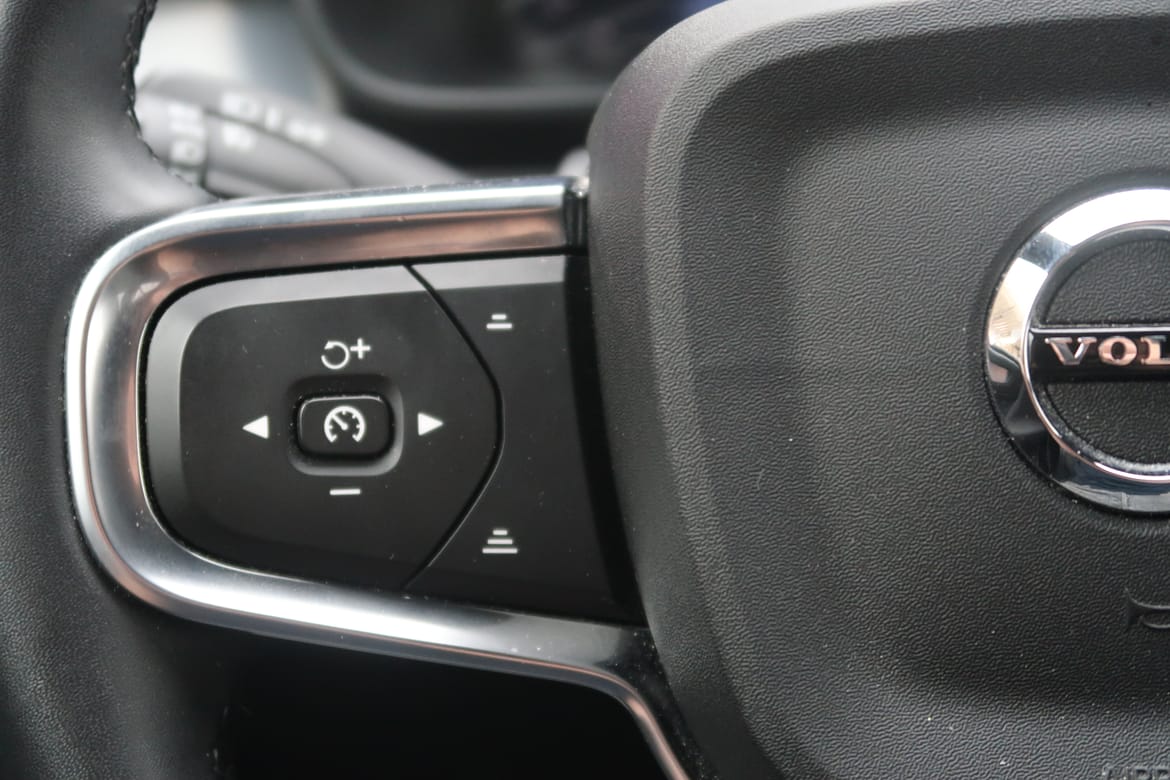 Volvo XC40 2025 - miniatyr 9