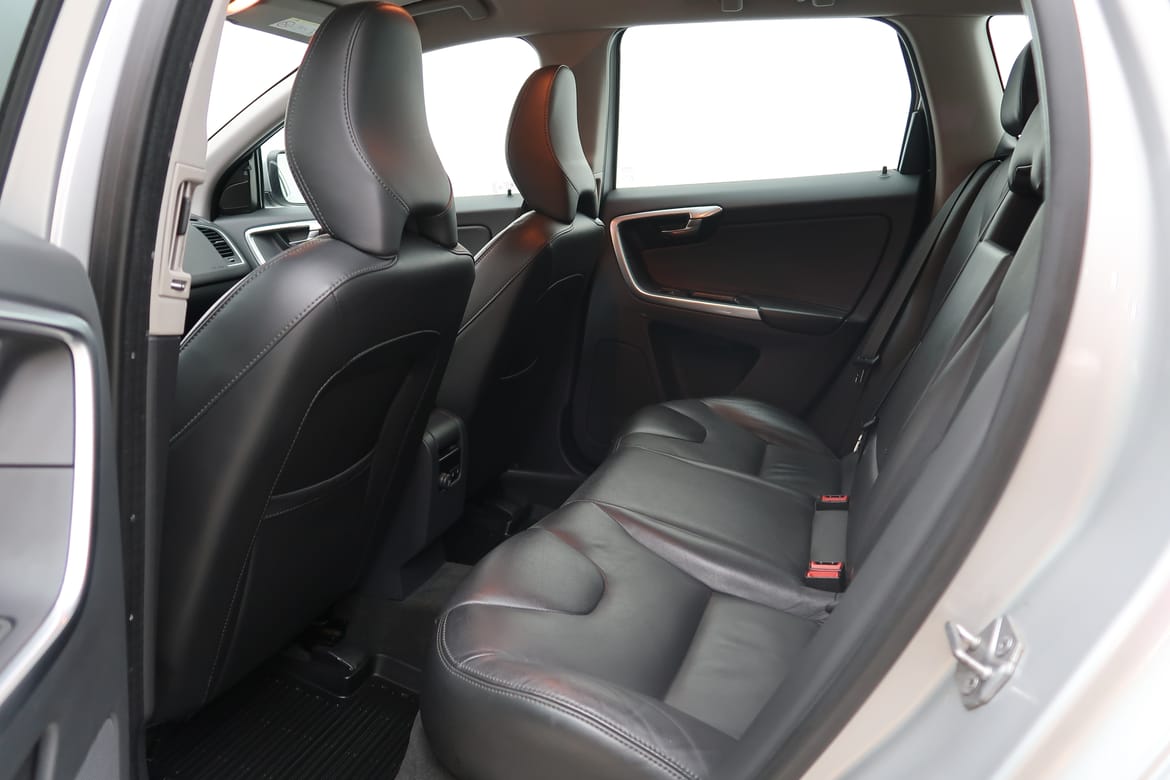 Volvo XC60 2017 - miniatyr 5
