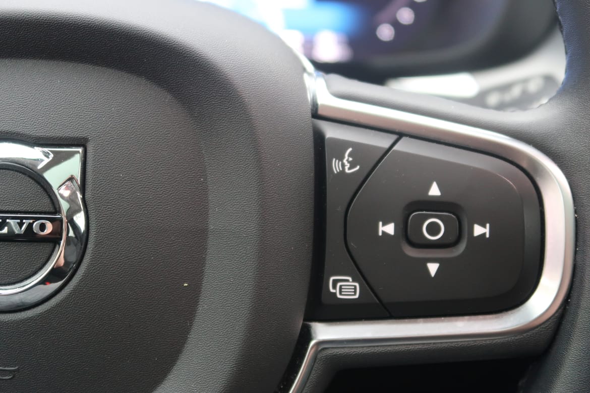 Volvo XC60 2023 - miniatyr 12