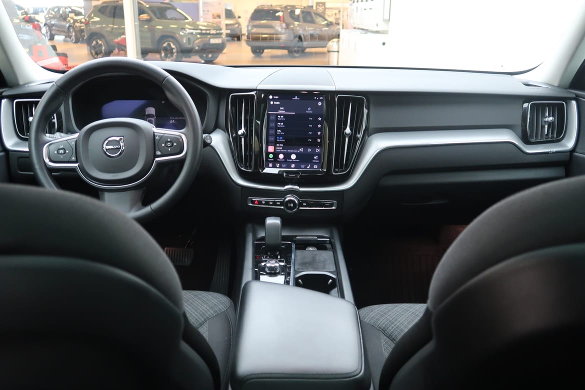 Volvo XC60 2023 - miniatyr 6