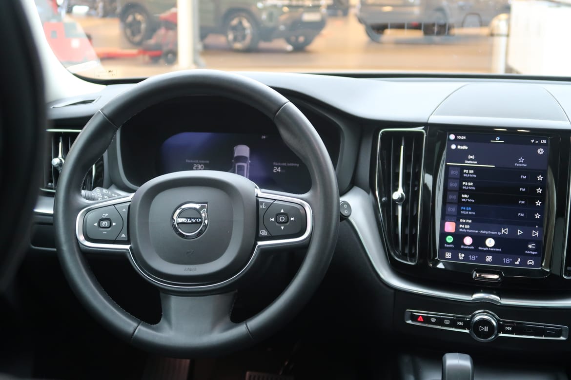 Volvo XC60 2023 - miniatyr 7
