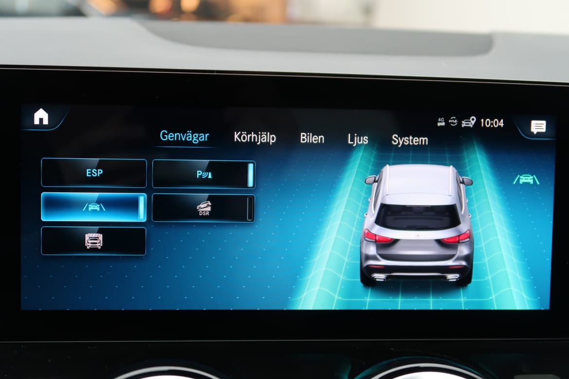 Mercedes-Benz GLA 2021 - miniatyr 13