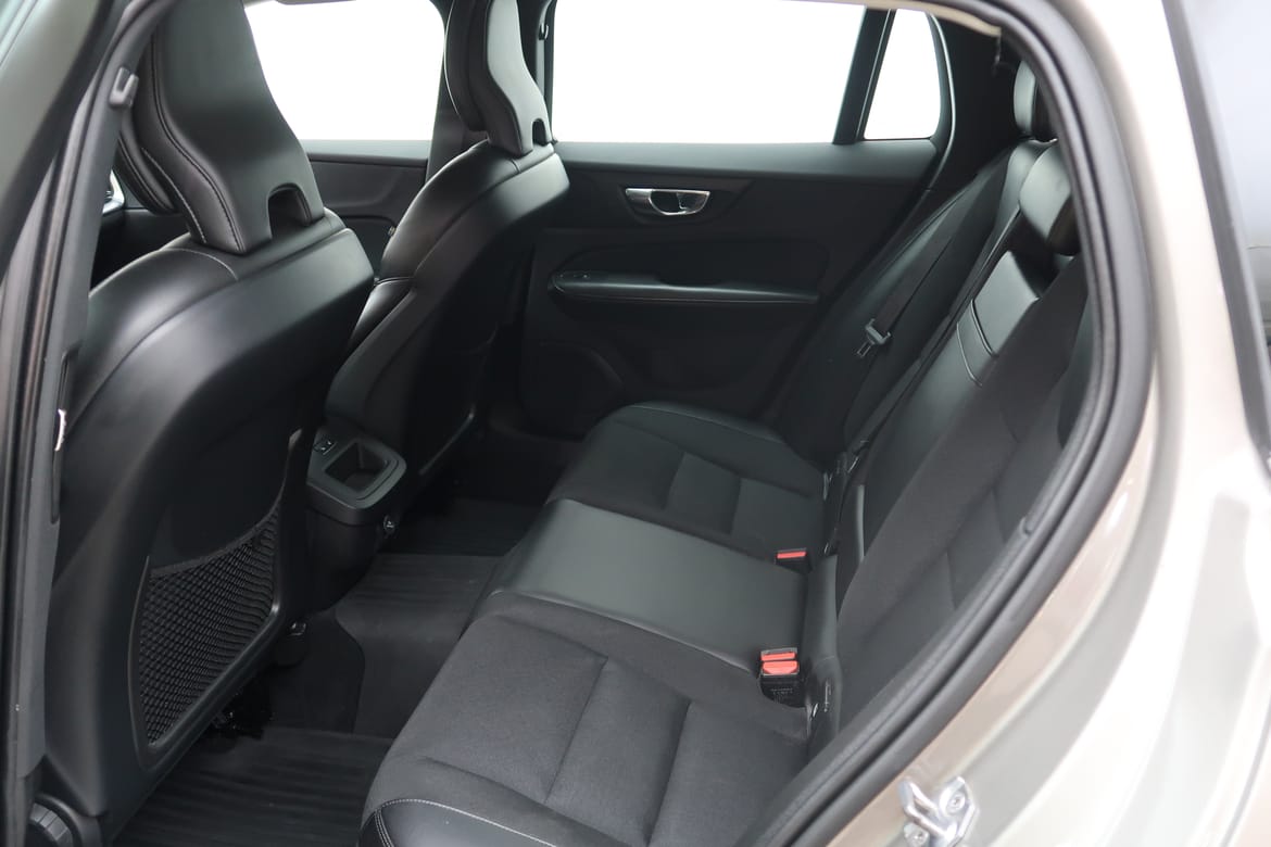 Volvo V60 2019 - miniatyr 5
