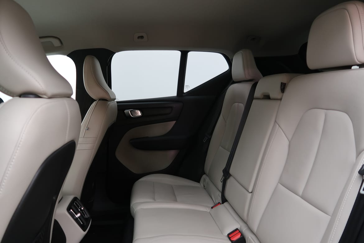 Volvo XC40 2019 - miniatyr 5