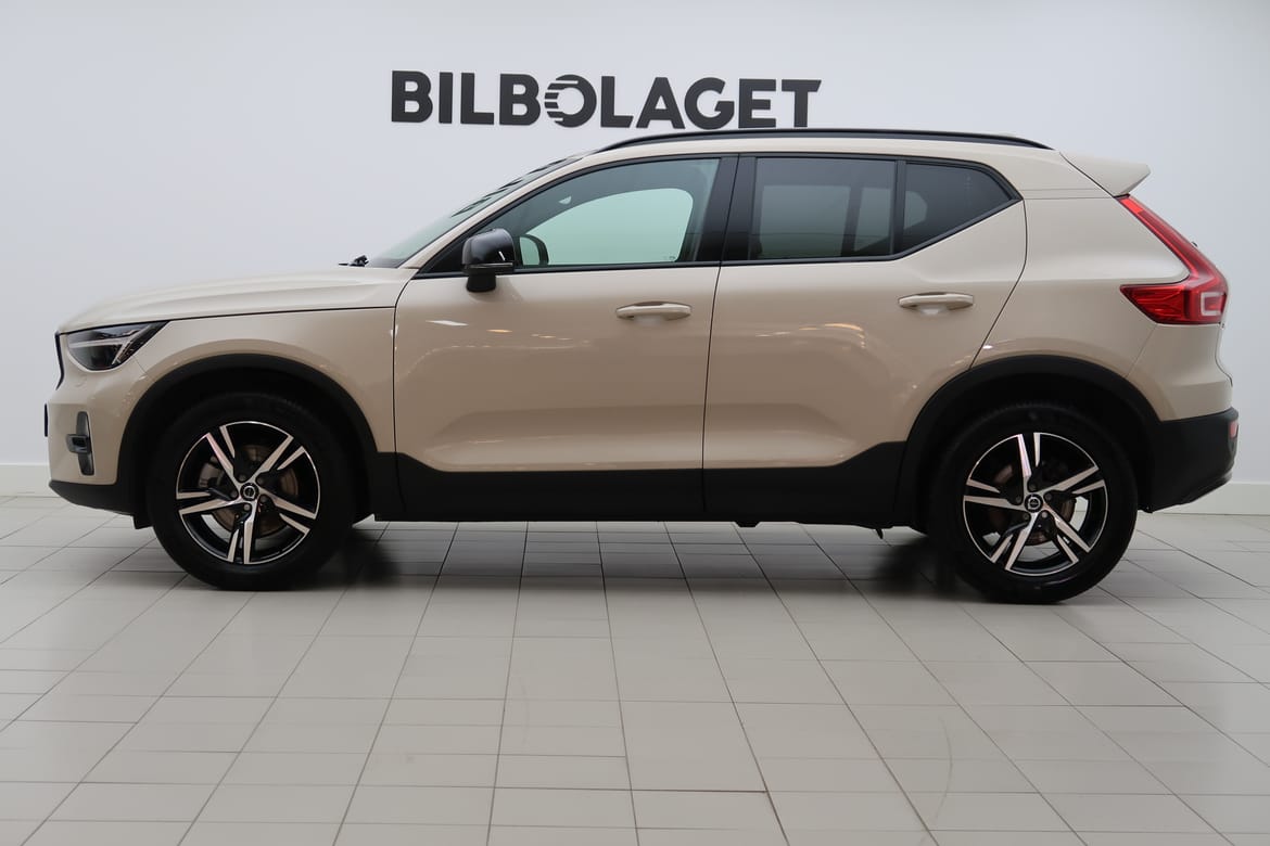 Volvo XC40 2025 - miniatyr 2