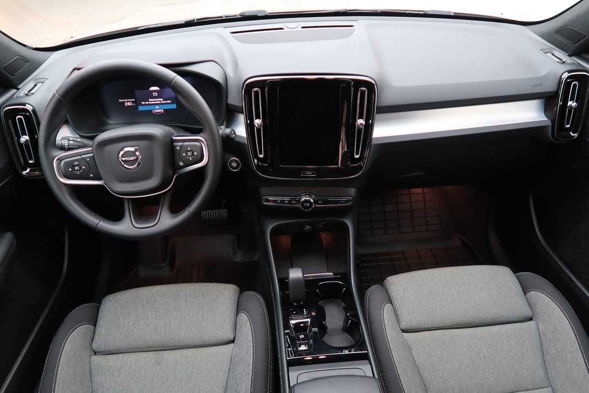 Volvo XC40 2025 - miniatyr 7