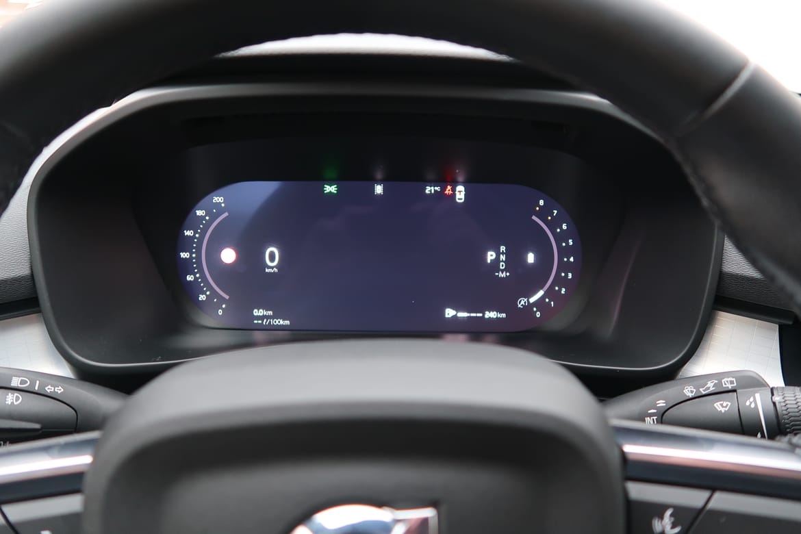 Volvo XC40 2025 - miniatyr 8