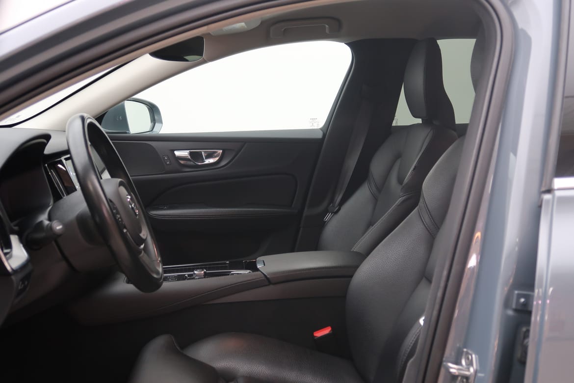 Volvo V60 2022 - miniatyr 4