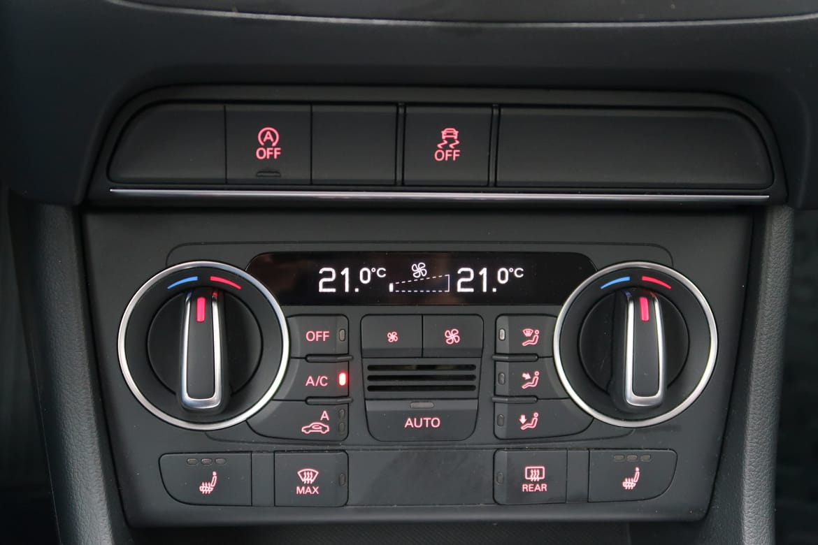 Audi Q3 2016 - miniatyr 13