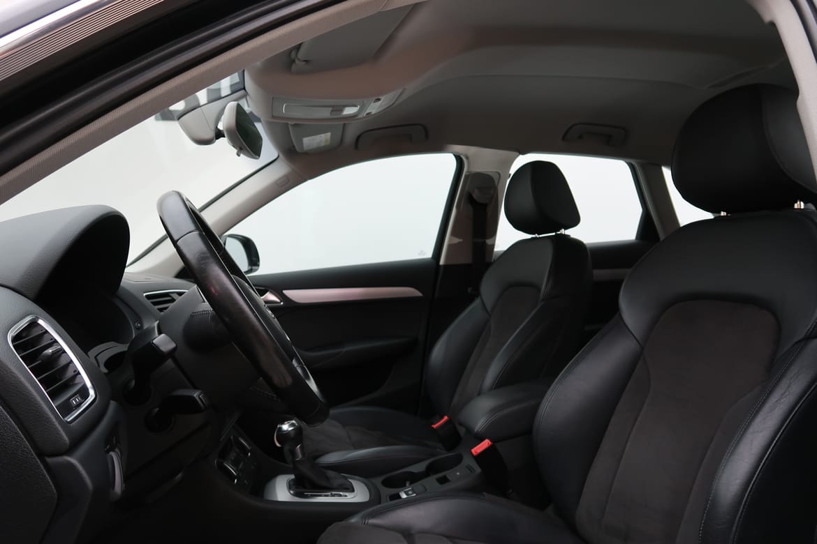 Audi Q3 2016 - miniatyr 4