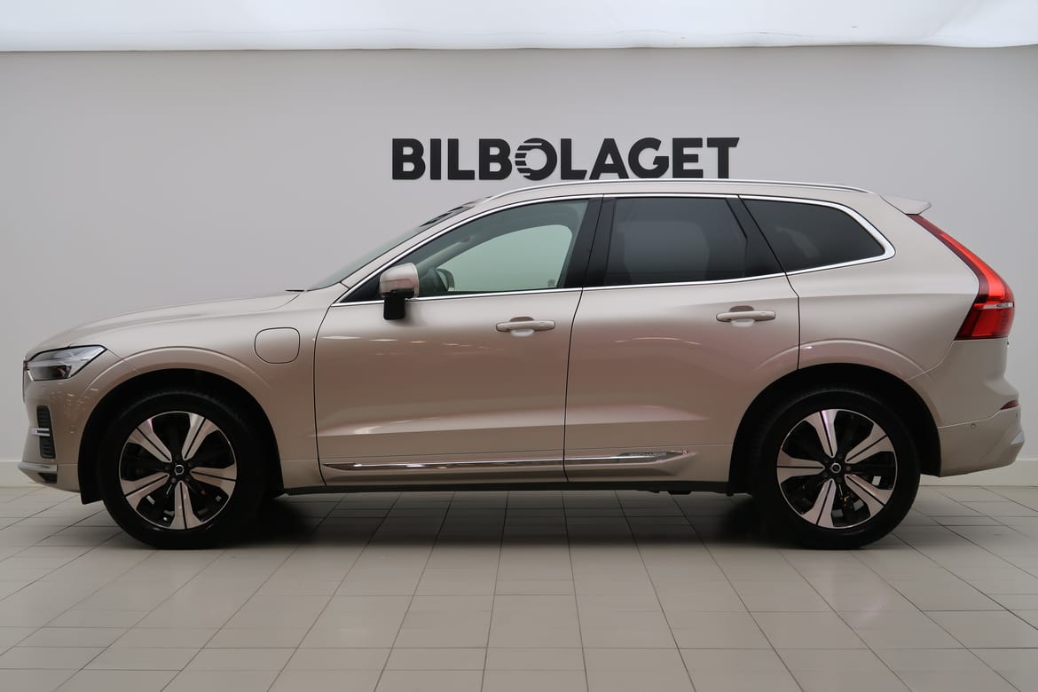 Volvo XC60 2023 - miniatyr 2