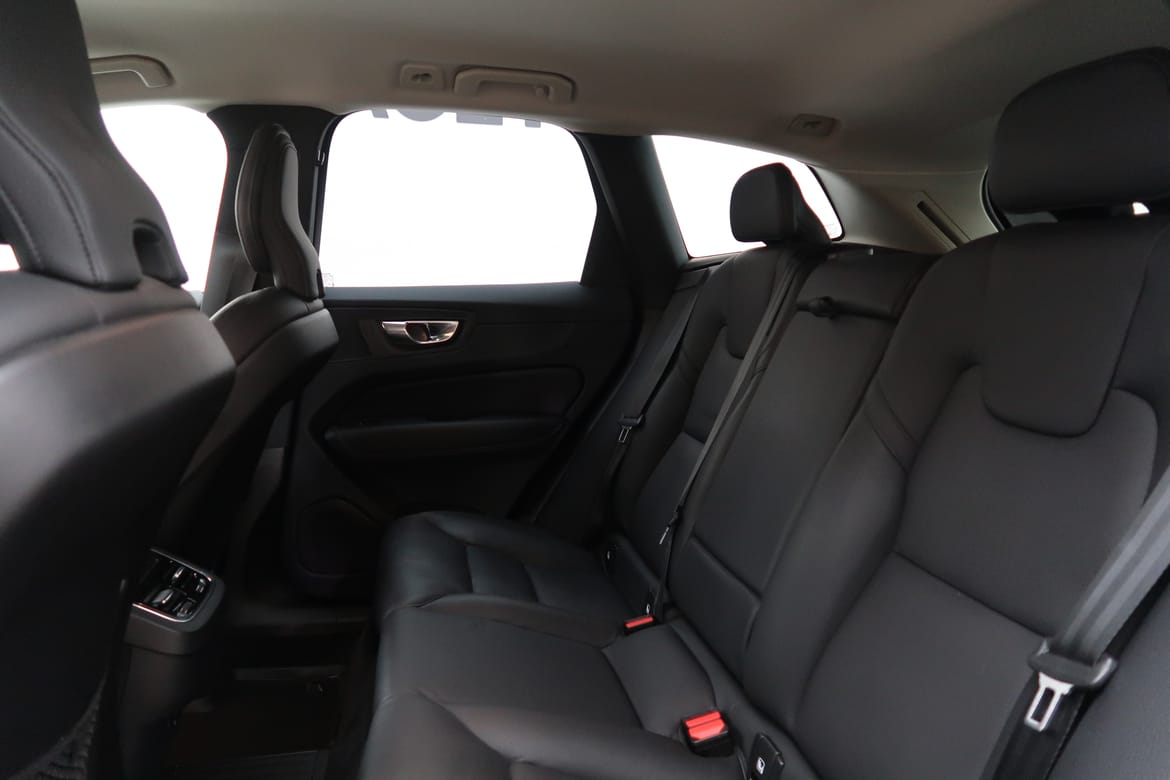 Volvo XC60 2023 - miniatyr 6