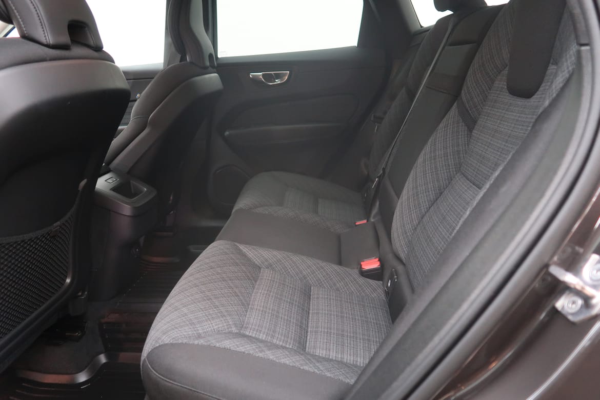 Volvo XC60 2022 - miniatyr 5