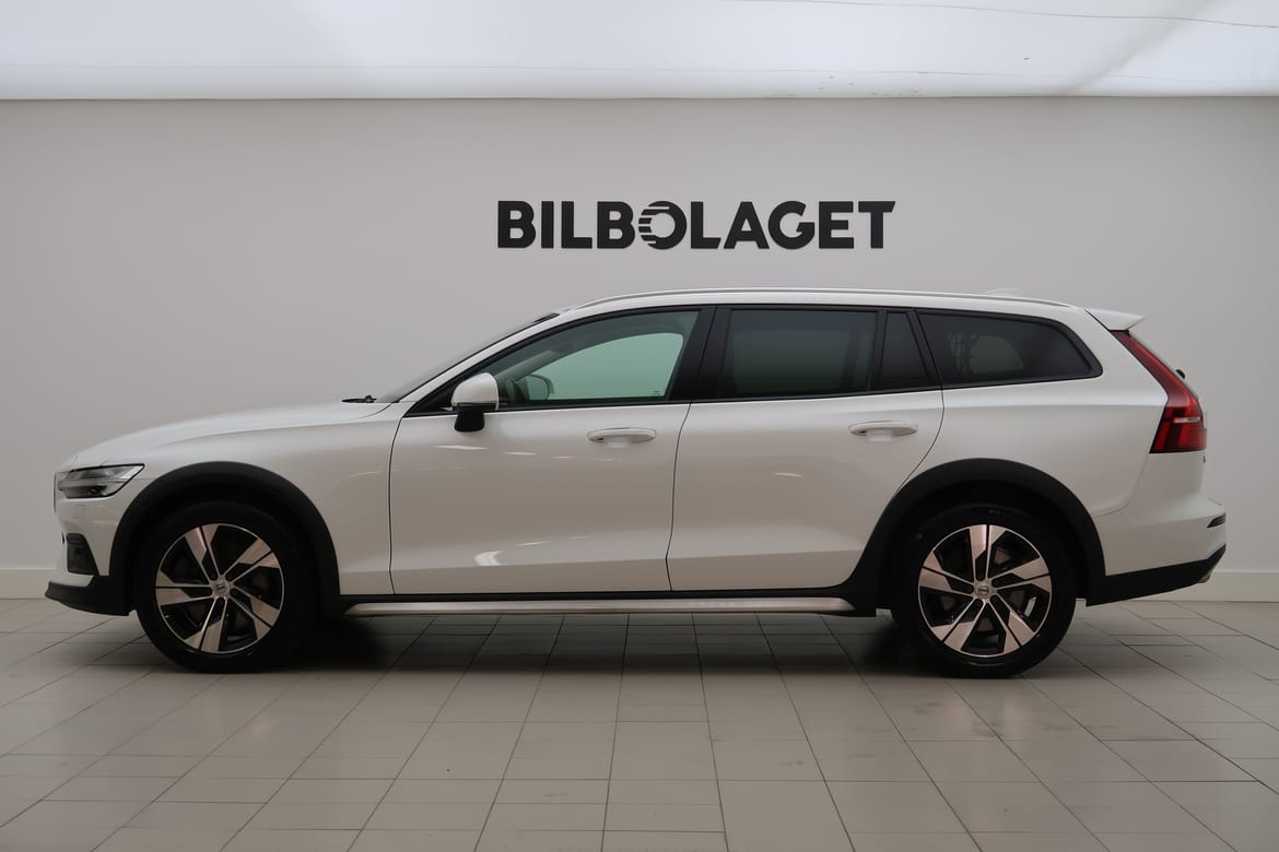 Volvo V60 2019 - miniatyr 2