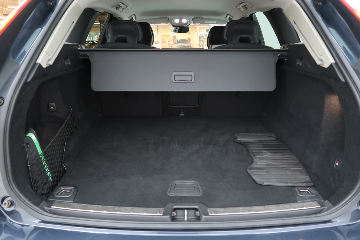 Volvo XC60 2022 - miniatyr 12