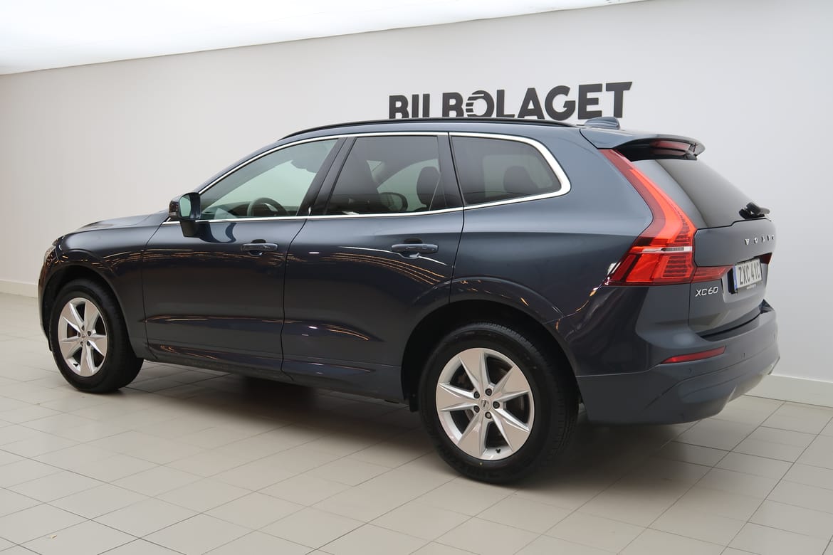 Volvo XC60 2022 - miniatyr 3