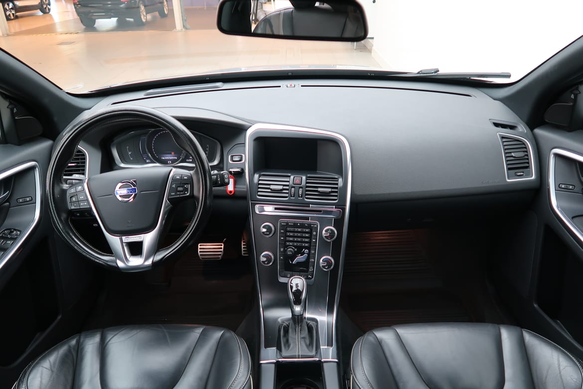 Volvo XC60 2016 - miniatyr 7