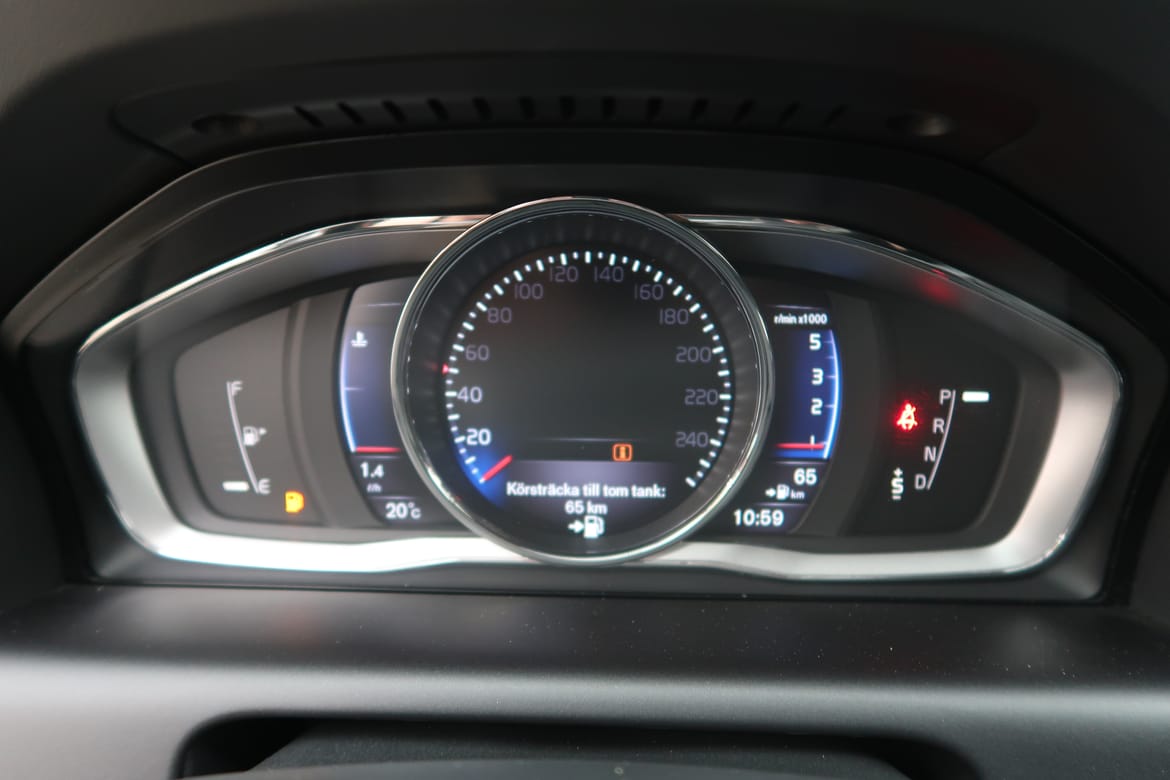 Volvo XC60 2016 - miniatyr 8