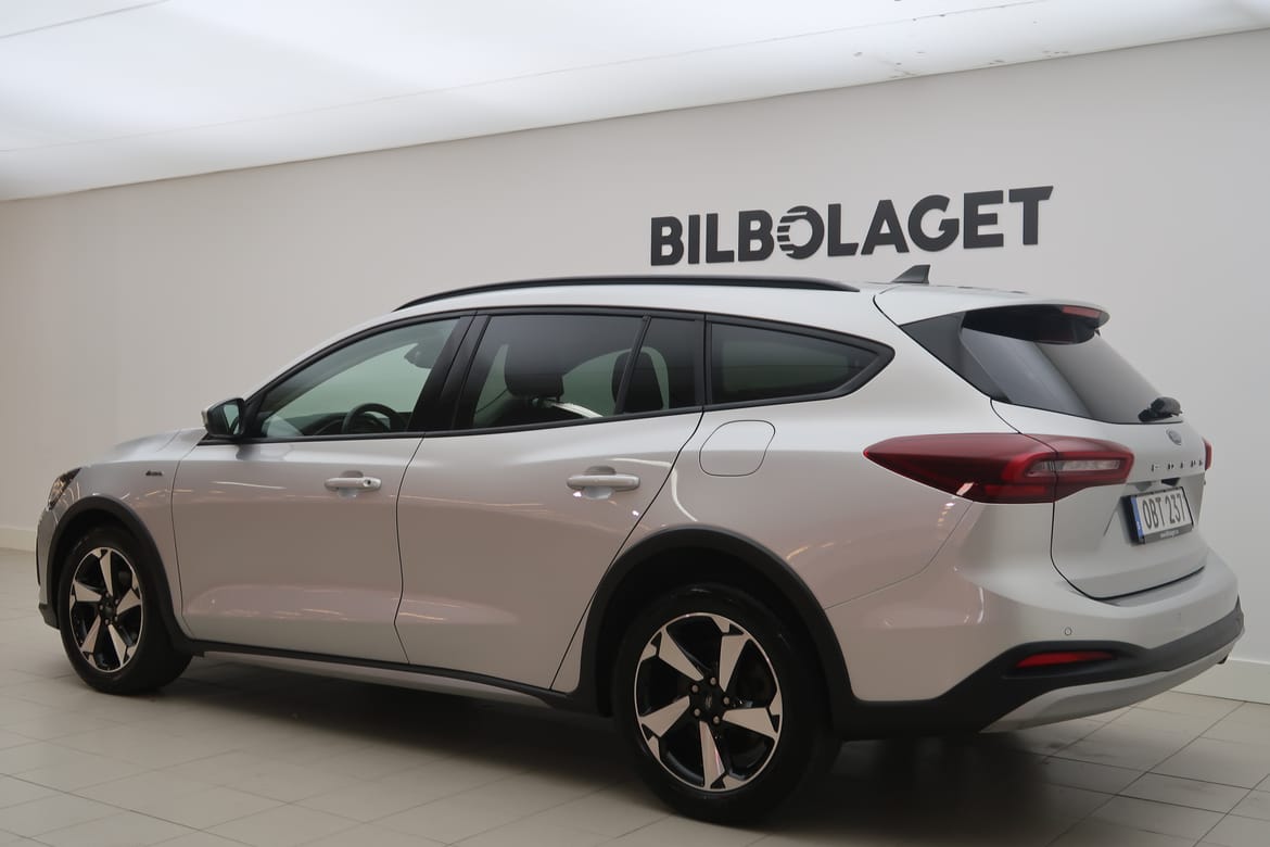 Ford Focus 2023 - miniatyr 3