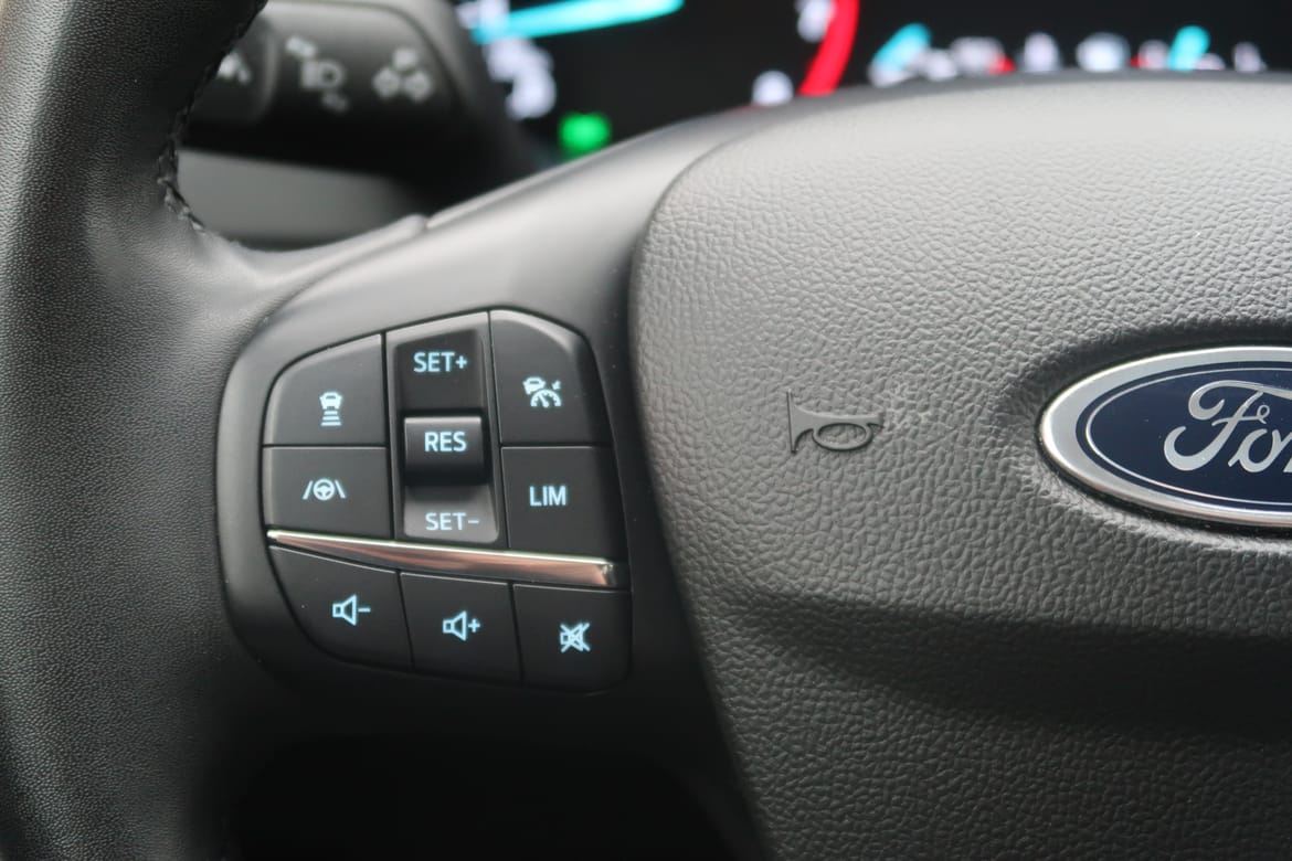 Ford Focus 2023 - miniatyr 9